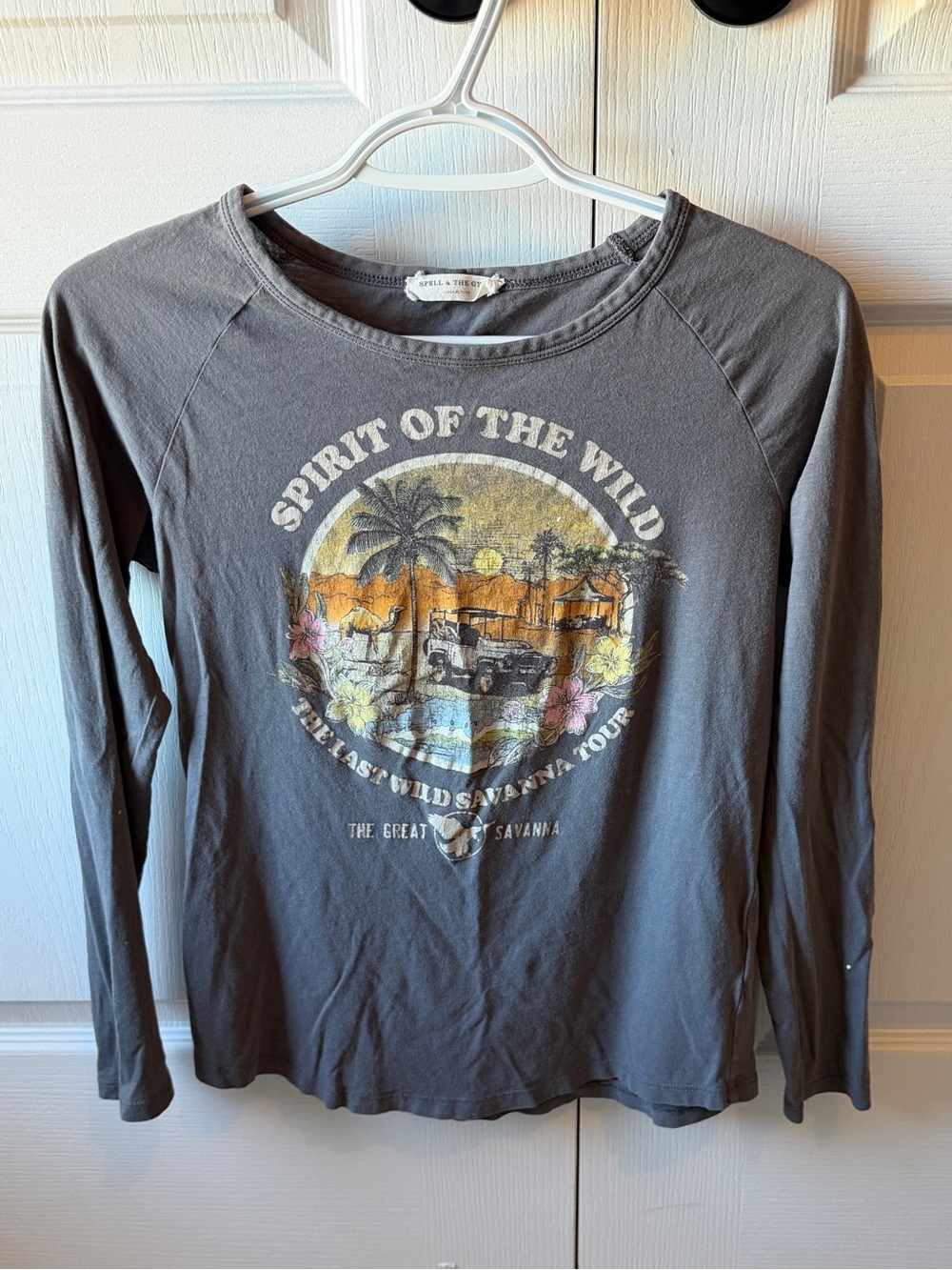 Spell 'Spirit of the Wild' Gray Graphic Long-Sleeve Tee